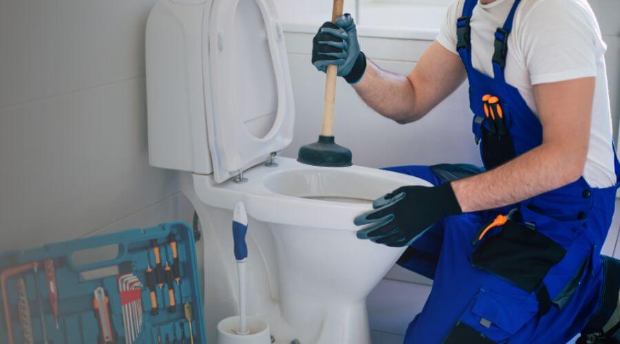 Professional septic pumping service in New Boston, IL